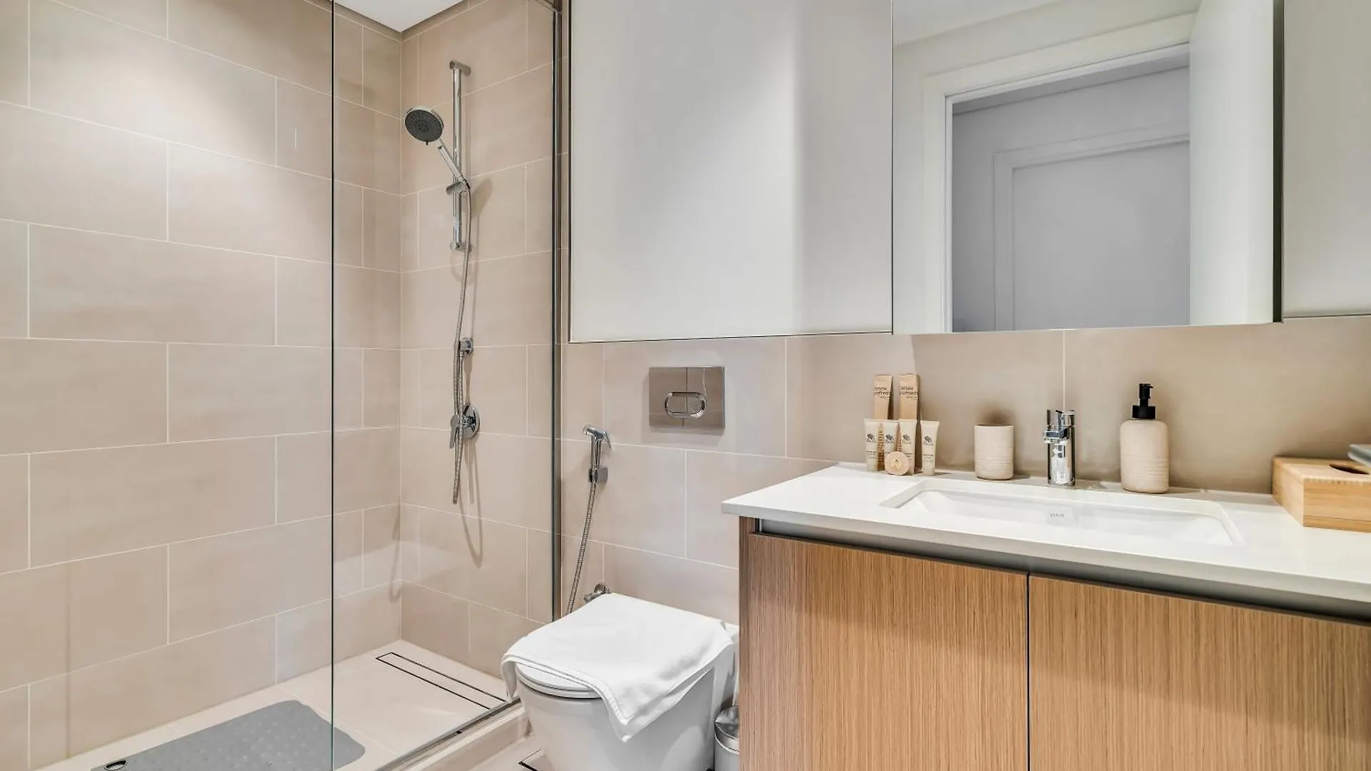 1-Bed At Creek Beach With Pool, Gym And Balcony Dubai United Arab Emirates