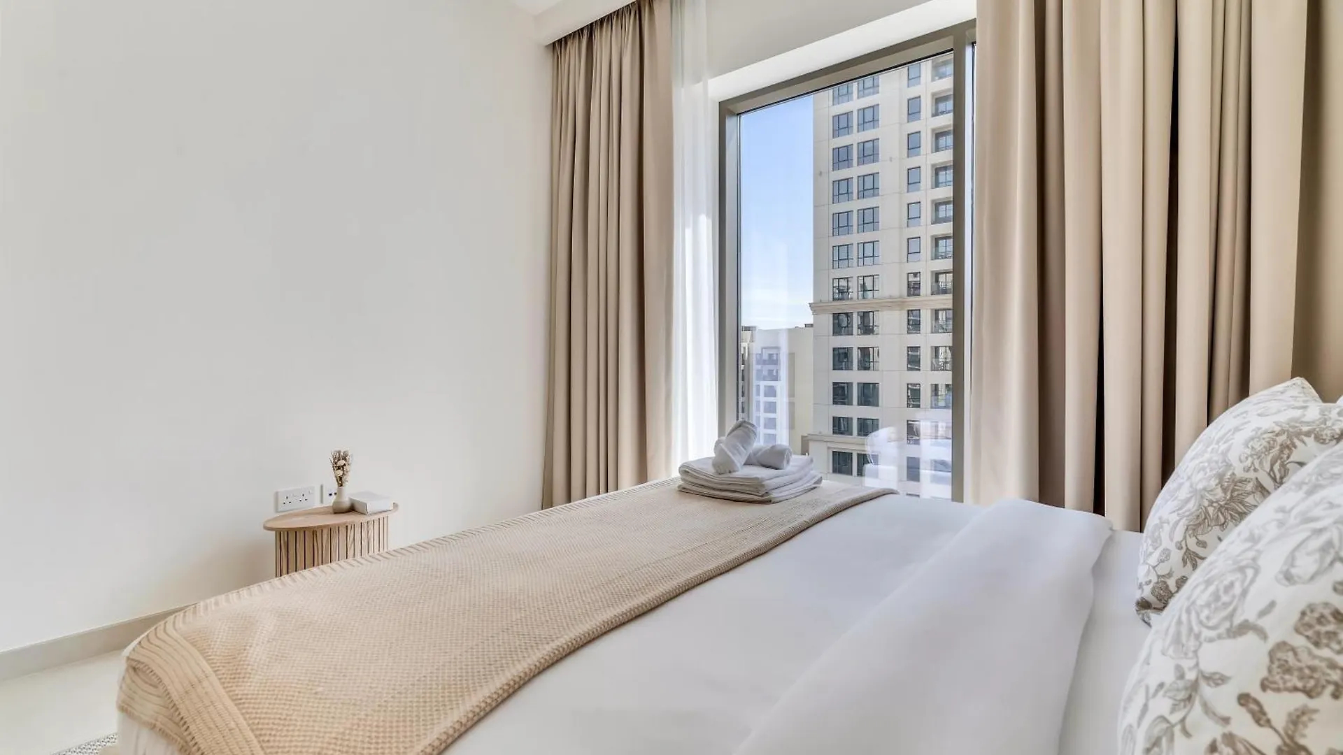 1-Bed At Creek Beach With Pool, Gym And Balcony Dubai Apartment